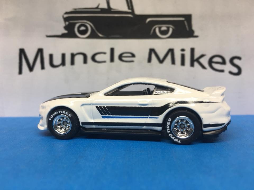 Custom Hot Wheels Ford Shelby Gt350r Rubber Tires Real Rider Style