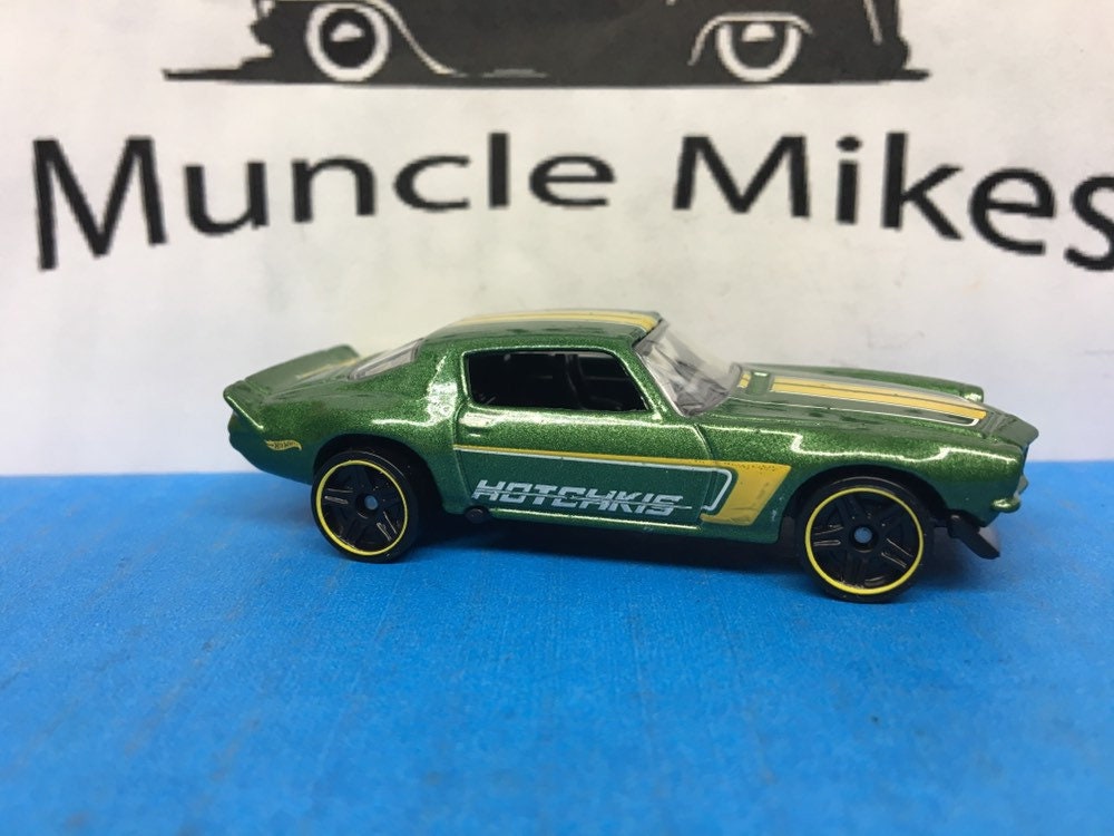 Collectible 2018 Hot Wheels 1970 Chevy Camaro in Green Hotchkis With Custom Clear Display Case Free Shipping!