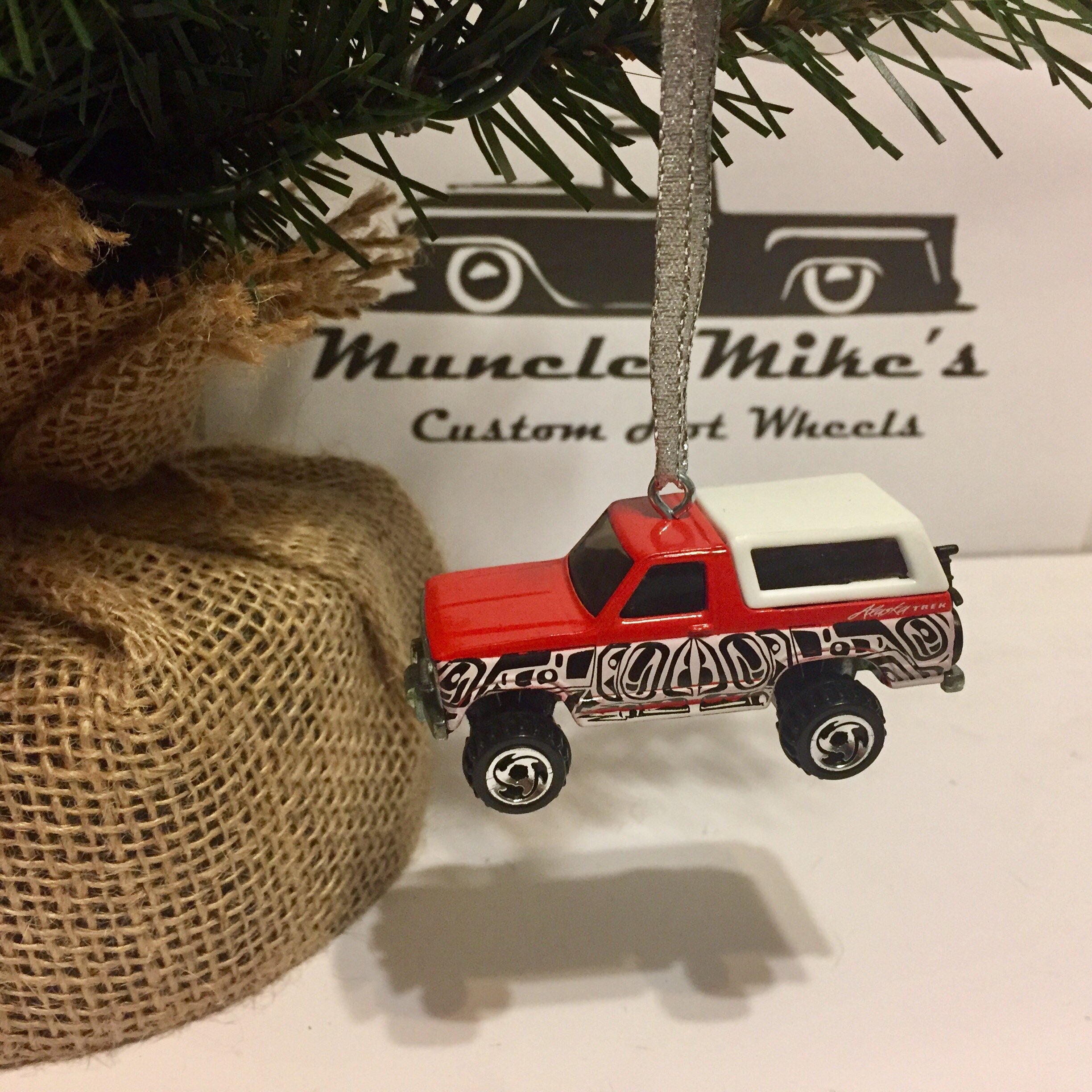 Hot Wheels Christmas Ornament 1980 80 Ford Bronco Alaska Trek pickup truck