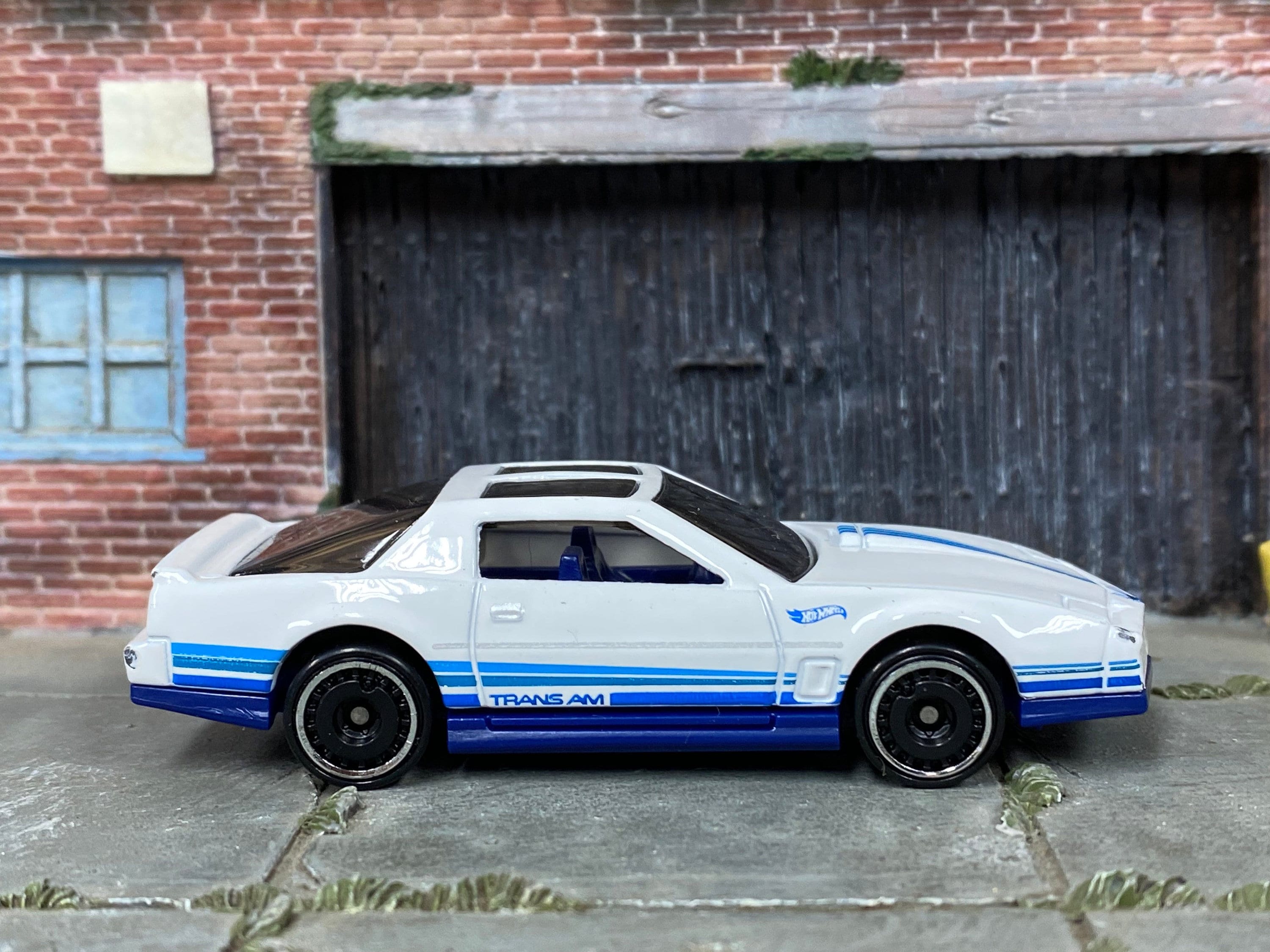 サンダーボルトテクノロジー　ウルトラジョー　5'11 テキサリウム×カーボン中古 il_fullxfull.5960276325_orhl.jpg