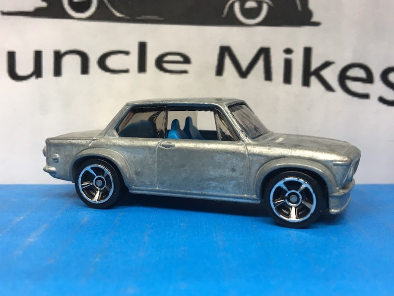 BARE METAL Hot Wheels BMW 2002