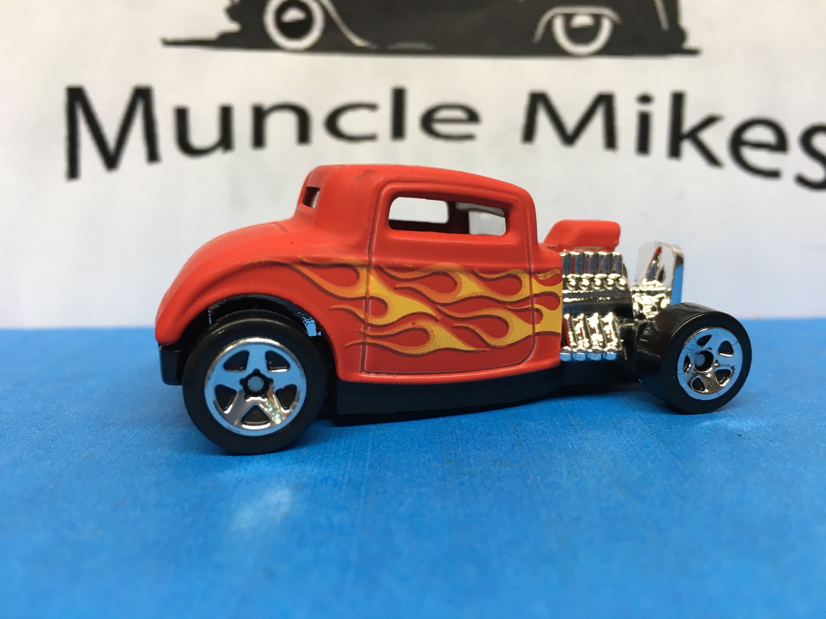 Custom Hot Wheels 32 Ford Coupe Flat Red