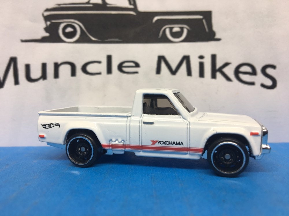 Collectible 2018 Hot Wheels Mazda REPU Pick Up Truck WHITE With Custom Clear Display Case