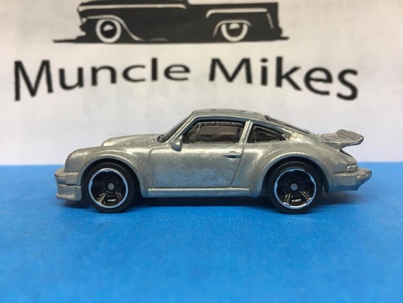 hot wheels porsche 934