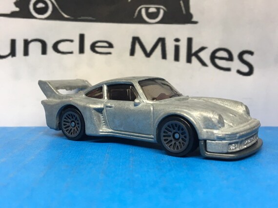 hot wheels porsche 934.5
