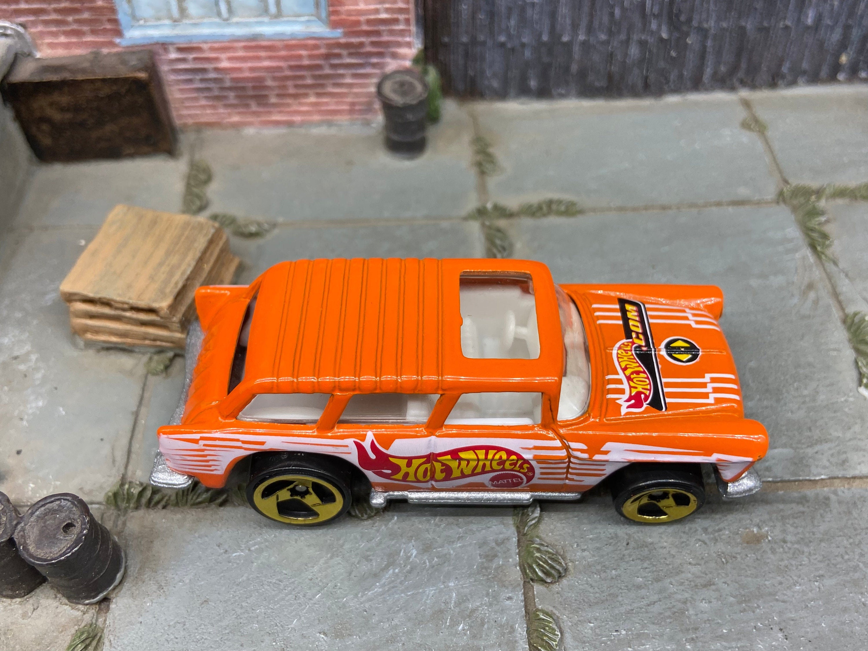 Loose Hot Wheels - 1955 Chevy Nomad - Hot Wheels Orange and