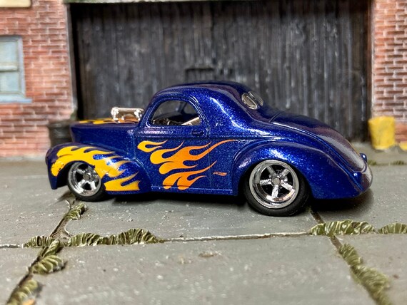 hot wheels cars with rubber tires