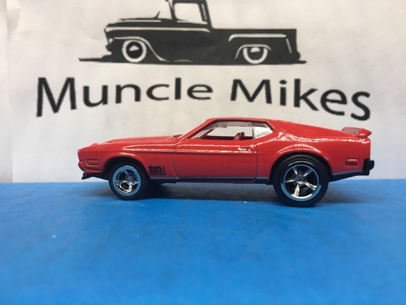 hot wheels 71 ford mustang mach 1