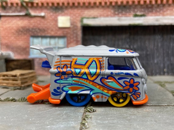 Loose Hot Wheels - VW Volkswagen Kool Kombi - Gray and Orange