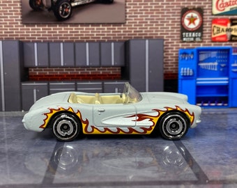 Hot Wheels Barbie Corvette Télécommandée – Réplique Stingray 1956 Du Film, Voiture RC Métal, Cadeau Enfants Ados Adultes HPW40