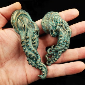 Cthulhu Myth magnets ver3 collection of 2 . H.P.Lovecraft handmade collectible magnets