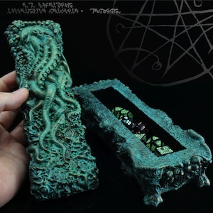 Cthulhu Mythos D&D dice box Dungeons and Dragons.