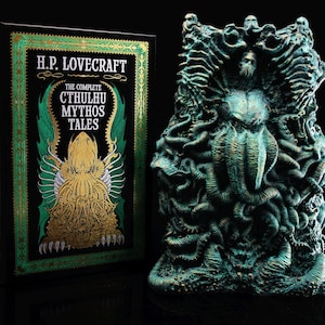 Altar del Mito de Cthulhu. Escultura de bronce pintada a mano por H.P. Lovecraft.