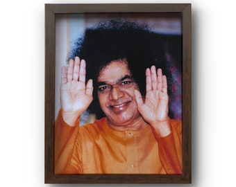 Sathya Sai Baba - Picture Frame With Photo Print - Prayer Room / Mandir / Temple - Matte Laminate