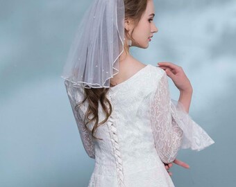 short white veil
