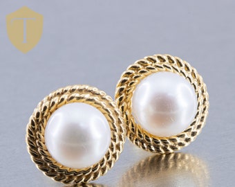 14k Yellow Gold Ladies 6.5mm Pearl Stud Earrings