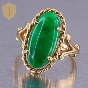 14K Yellow Gold Jade Ladies Vintage Statement Ring - Size 8
