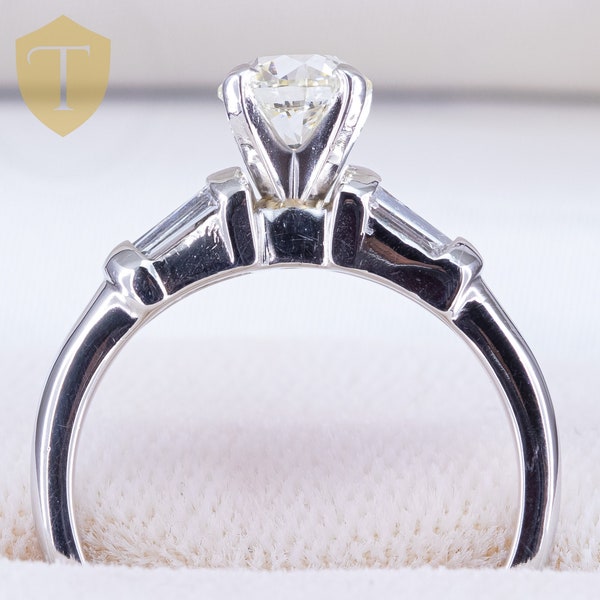 Platinum Multi Diamond Ladies Modern Engagement / Promise Ring - Size 7.5