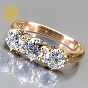 10K Yellow Gold Diamond Vintage Three Stone Ladies Anniversary Ring - Size 4.5
