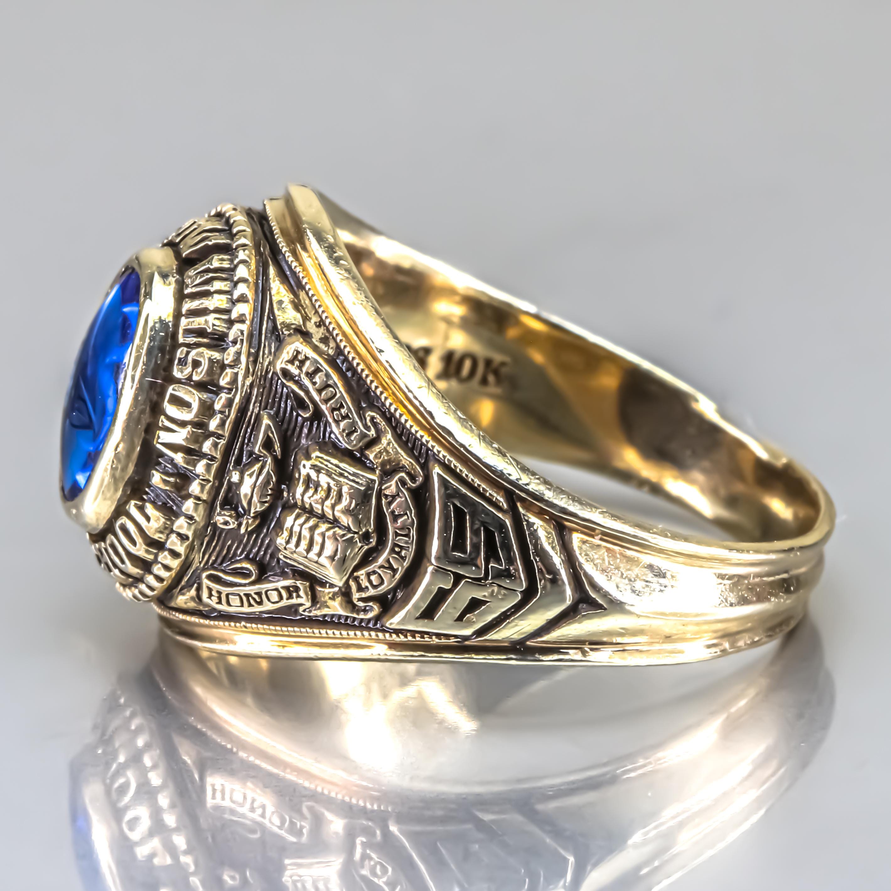 10K Yellow Gold Vintage 1969 Woodrow Wilson High School Class Ring