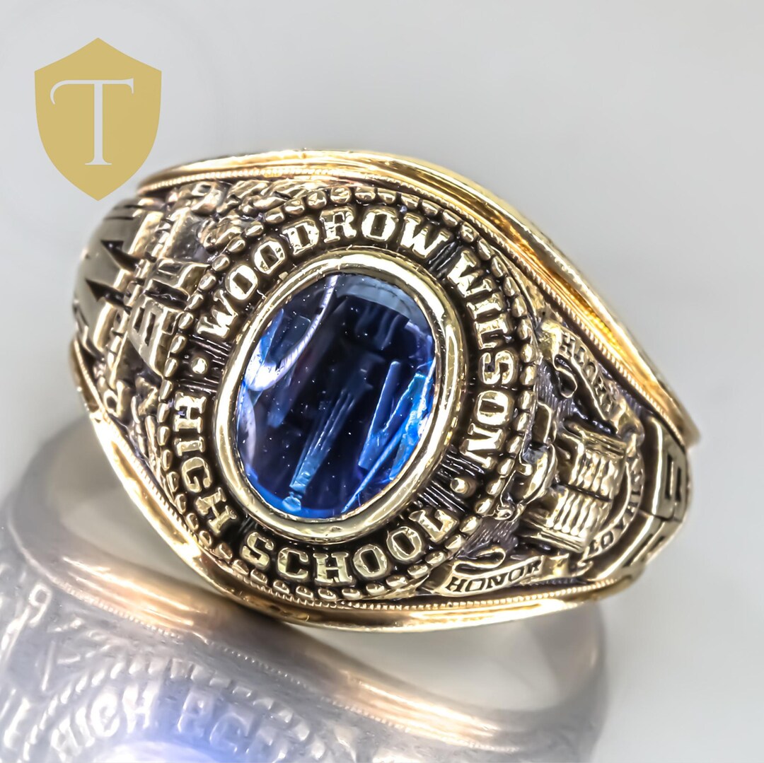10K Yellow Gold Vintage 1969 Woodrow Wilson High School Class Ring