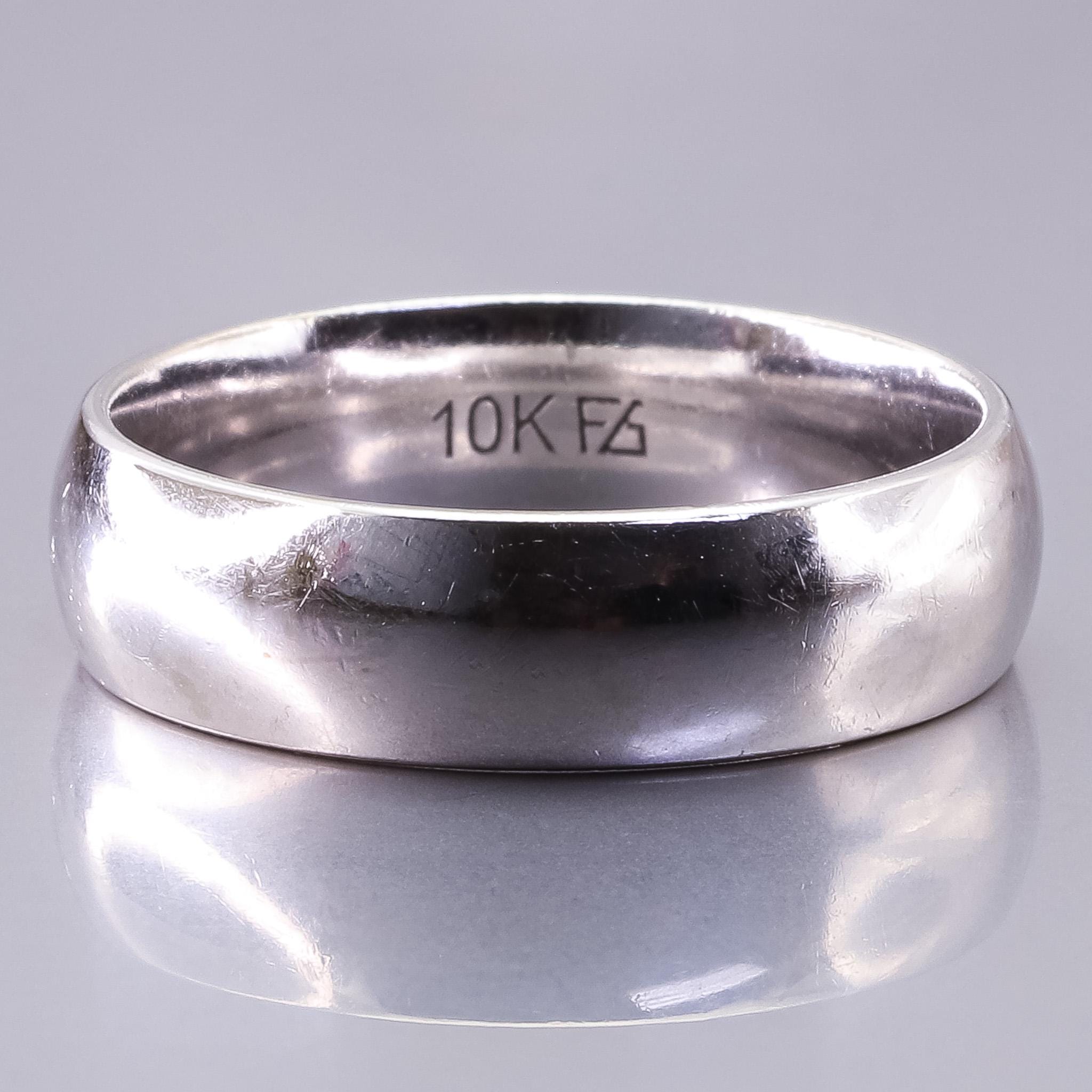 10K White Gold Simple Modern Gents / Unisex Wedding Band / Ring