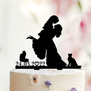 Lesbian with two cats,Lesbian wedding cake topper,Lesbian silhouette with cats,wedding Lesbian,MRS and MRS cake topper,cats cake topper