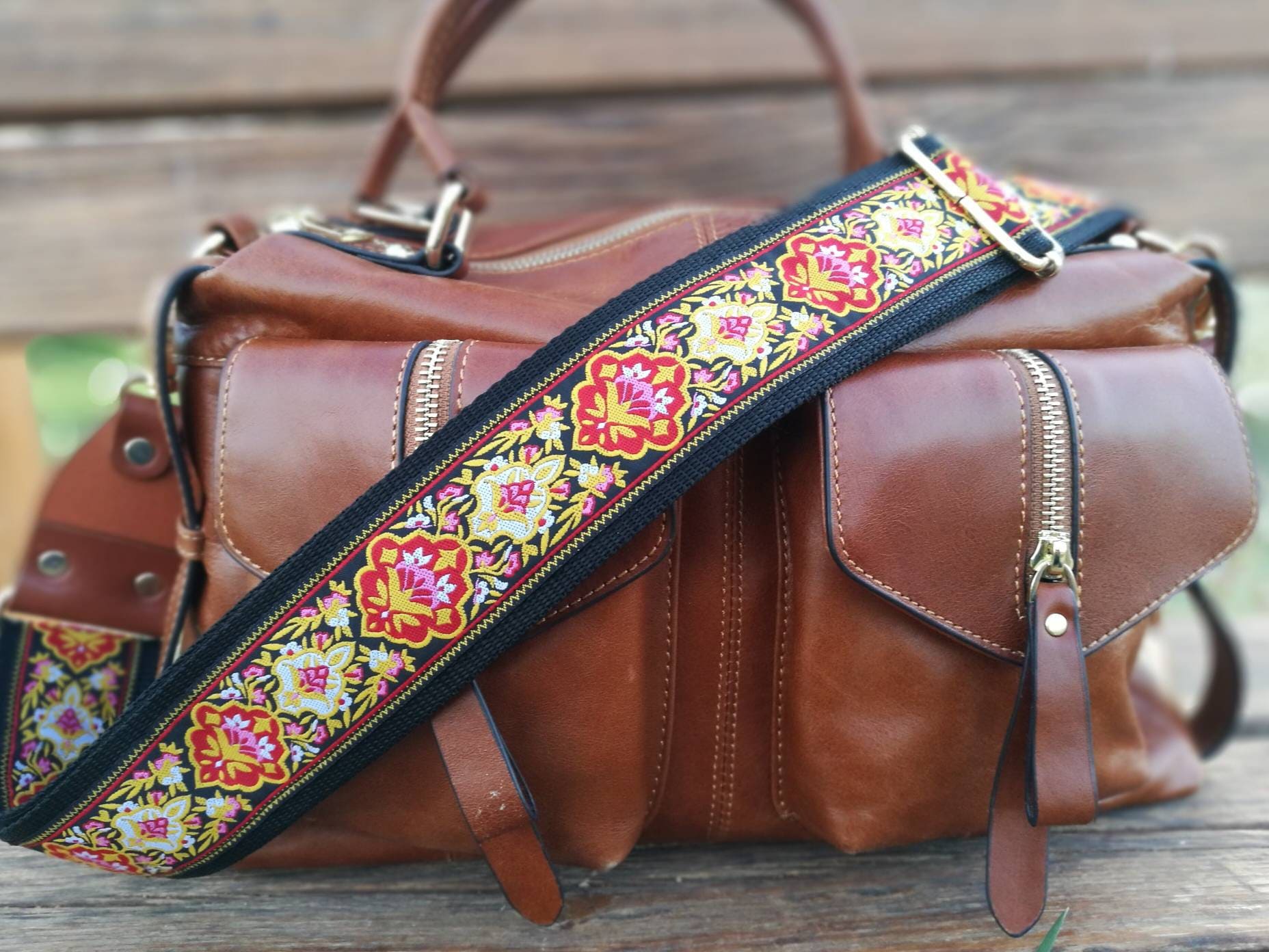 Leather guitar strap clearance purse