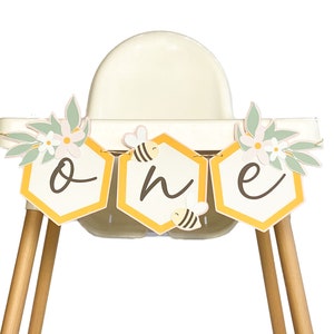 Honey Bee High Chair Banner, Queen Bee First Birthday Highchair One Banner, Floral Happy Bee Day 1st Birthday Party