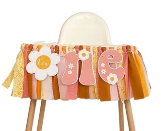 Retro Daisy Highchair One Banner, Retro Girl 1st Birthday Party Decor