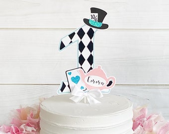 4 Cake Decoration Party Alice in Wonderland House Table 4 Cake Decoration Party Alice in Wonderland House Table