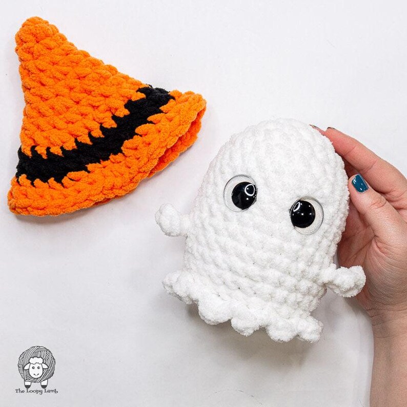 No Sew Crochet Ghost Pattern:PDF Instant Download - Crochet Ghost Wearing Hat, Easy Crochet Ghost, Amigurumi Ghost Pattern,Halloween Crochet