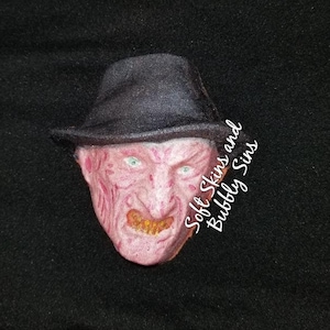 Scary Bath Bomb - Halloween Bath Bomb - Party Favor