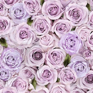 ¡Novedad! Tela con rosas, flores y flores en paquete. 100 % algodón. 1/4, 1/2 o 1 yarda x 45". Rosa/lavanda. Tesoros atemporales. ¡Tan bonitos! Envío el mismo día.