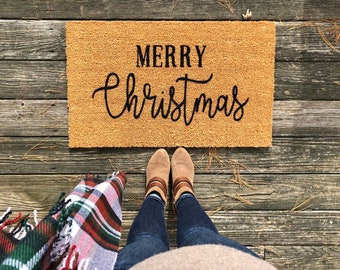 Christmas Doormat/ Merry / Merry Doormat / Holiday Doormat / Holiday Decor / Door Mat / Farmhouse / Wedding Gift / Housewarming Gift/Hostess