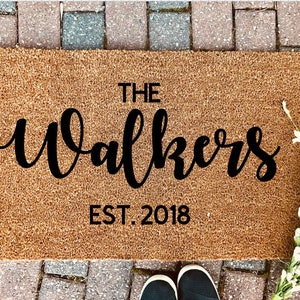 Custom Welcome Mat, Personalized Door Mat, Outdoor decor, Doormat,Welcome home, Farmhouse, Spring Decor, Engagement gift, new home gift