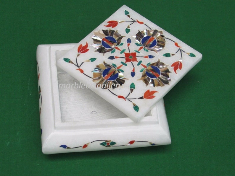 Marble Jewelry Box Inlay Art Semi Precious Stone Pietra Dura Handmade Home Decor For Gift.