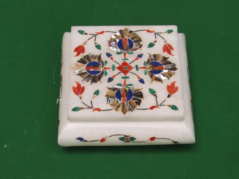 Marble Jewelry Box Inlay Art Semi Precious Stone Pietra Dura Handmade Home Decor For Gift.