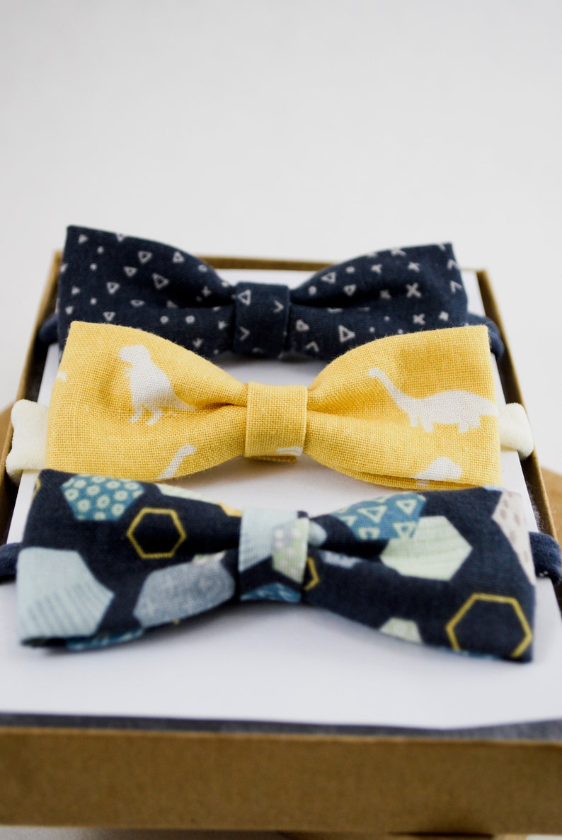 Dino Girl Dinosaur Baby Headbands for Girls Baby Girl Dinosaur Head Bows Baby Shower Gift Dinosaur Headbands Newborn Headbands Yellow