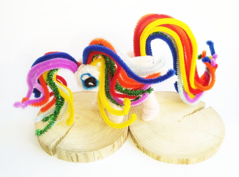 Cute Pony unicorn party decor. My little pony rainbow dash