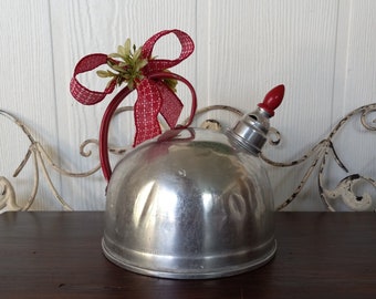 Vintage Aluminum Tea Kettle//Vintage Kitchen//Red Handle Tea Kettle