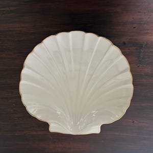 Lenox Bone China Shell Dish Candy Bowl Seashell Decor