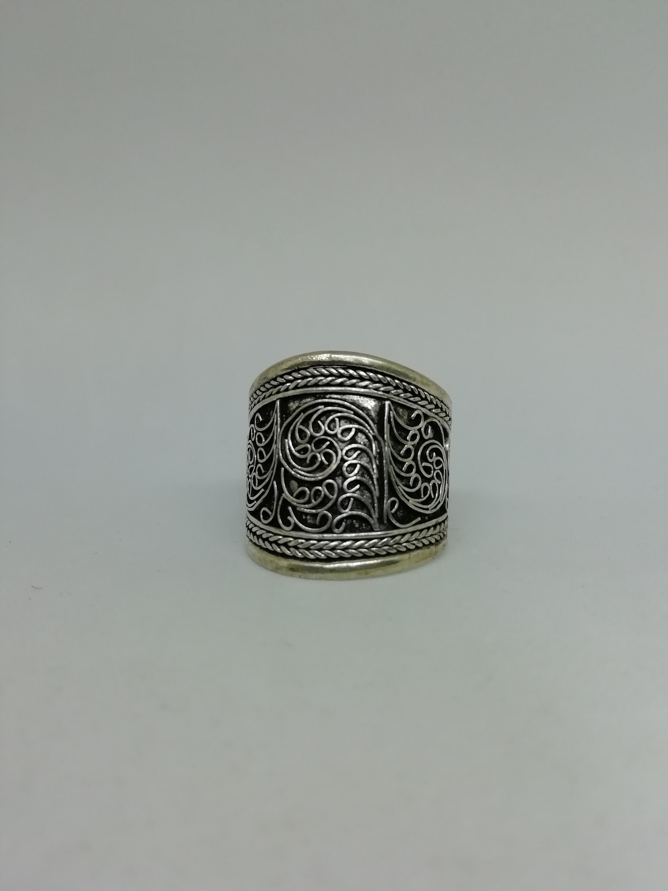 adjustable opening ring