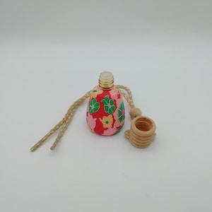 Small perfume diffuser bottle