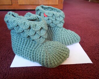 New HANDMADE Crocheted Olive Green Fancy Slippers (Size 5.5)