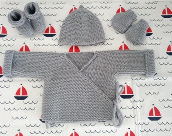 Set of 3 or 4 pieces bra, slippers, hat, mittens in gray merino wool layette baby girl or boy birth, 1 or 3 months