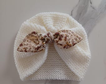 Wool turban hat with bow in baby girl's layette fabric, ecru color, size 0/1 or 3 months