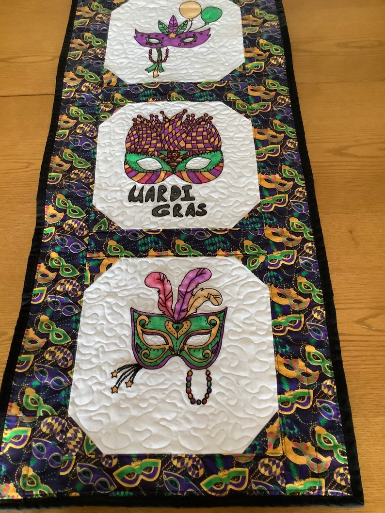 mardi gras table runner nearby