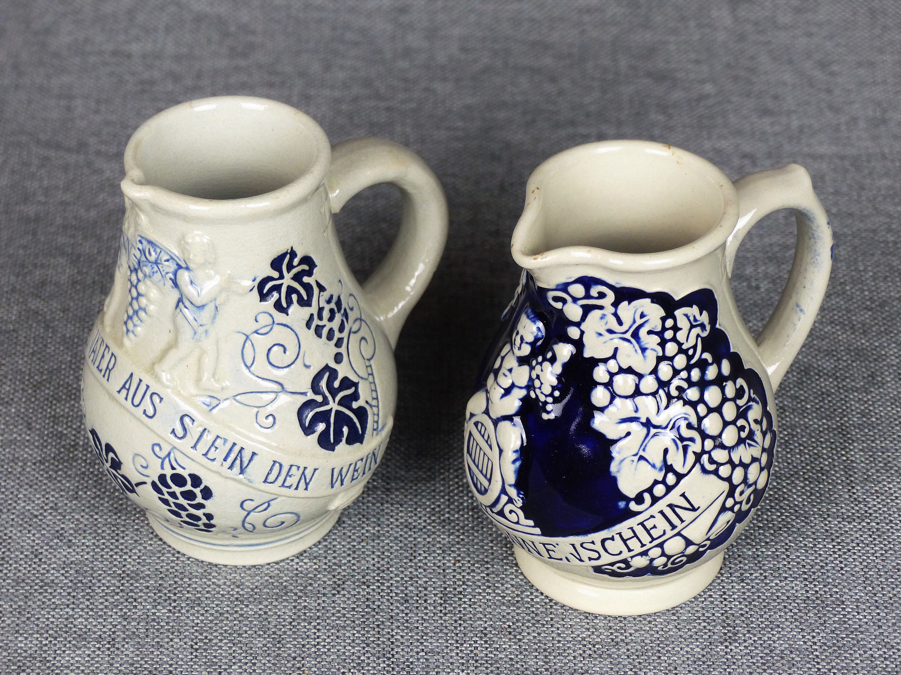 Paire de Pichets à Vin en Grès Allemand Vintage