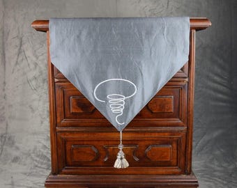 French Linens & Textiles